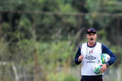 JOINVILLE,SC,BRASIL, 04-07-2016: Novo técnico do JEC Lisca. (Foto: Rodrigo Philipps / Agencia RBS < GERAL)