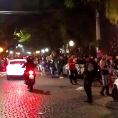 Operação da Guarda Municipal de Porto Alegre contra aglomerações na Rua da República<!-- NICAID(14844120) -->