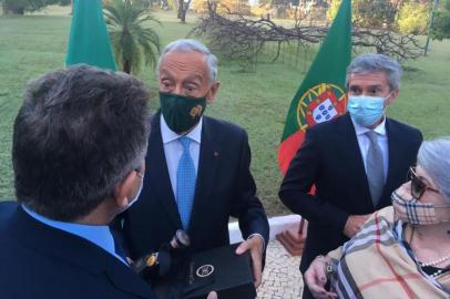 Presidente de Portugal, Marcelo Rebelo de Sousa, recebe vinho gaúcho de presente durante visita ao Brasil<!-- NICAID(14852454) -->