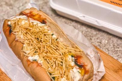 cachorro quente , delivery , lanche , destemperados, porto alegre<!-- NICAID(14859883) -->