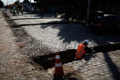 Canoas, RS, Brasil - 11/08/2021 Locais de obras de saneamento da empresa Ambiental Metrosul, que substitui a Corsan no serviço de saneamento. Foto: Anselmo Cunha/Agência RBS<!-- NICAID(14860226) -->