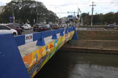 Pontes e viadutos em Porto Alegre. Pontes sobre o Arroio Dilúvio, na Avenida Ipiranga, e do viaduto Mendes Ribeiro, na Terceira Perimetral.Foto: André Ávila/Agência RBS<!-- NICAID(14863386) -->