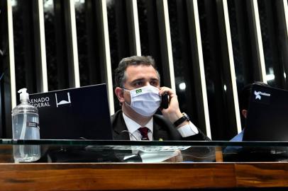 Plenário do Senado Federal durante sessão deliberativa ordinária semipresencial.À mesa, presidente do Senado Federal, senador Rodrigo Pacheco (DEM-MG), conduz sessão.Foto: Waldemir Barreto/Agência SenadoLocal: BrasÃ­liaIndexador: Waldemir BarretoFonte: AgÃªncia SenadoFotógrafo: w<!-- NICAID(14865794) -->