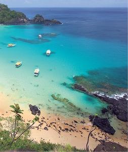 Baía do Sancho, em Fernando de Noronha