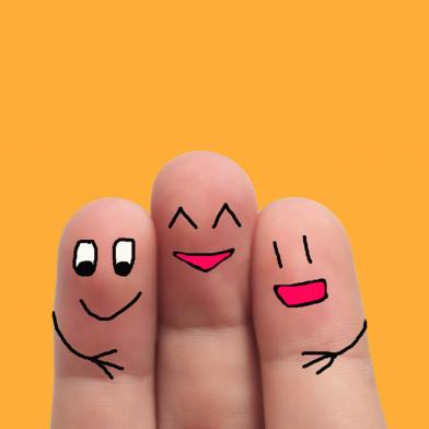 three best friends hands fingers of man and woman on yellow backgroundFonte: 311690047<!-- NICAID(14869651) -->