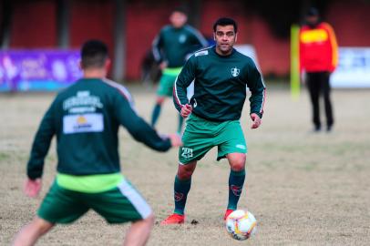 FARROUPILHA, RS, BRASIL, 11/08/2021. Treino do Brasil-Fa que  se prepara para a disputa da Divisão de Acesso. O time de Farroupilha atua no Estádio das Castanheiras. (Porthus Junior/Agência RBS)<!-- NICAID(14861035) -->