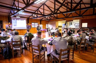 Comando da Serra da Brigada Militar realiza Curso de Capacitação da Patrulha Maria da Penha<!-- NICAID(14871458) -->