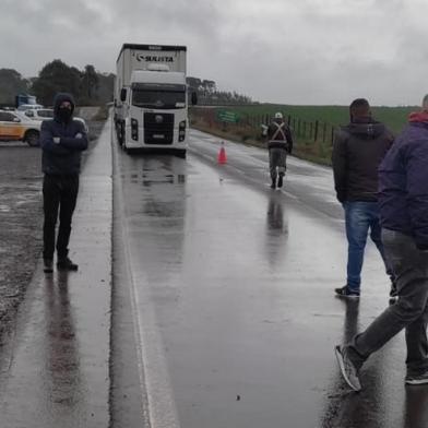 Manifestação pede melhorias na RS-122, entre Antônio Prado e Campestre da Serra<!-- NICAID(14872651) -->