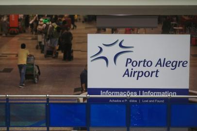 PORTO ALEGRE, RS, BRASIL - 2018.02.01 - A companhia alemã Fraport assumiu nesta terça-feira (2) a administração do aeroporto Salgado Filho, em Porto Alegre. O contrato de concessão é válido por25 anos e pode ser prorrogado por mais cinco. (Foto: ANDRÉ ÁVILA/ Agência RBS)<!-- NICAID(13348674) -->