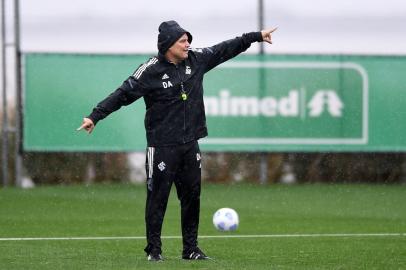 Diego Aguirre, técnico do Inter