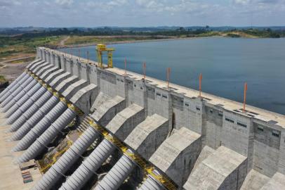 A Usina HidrelÃ©trica de Belo Monte Ã© uma usina hidrelÃ©trica brasileira da bacia do Rio Xingu, prÃ³ximo ao municÃ­pio de Altamira, no norte do estado ParÃ¡A Usina Hidrelétrica de Belo Monte é uma usina hidrelétrica brasileira da bacia do Rio Xingu, próximo ao município de Altamira, no norte do estado Pará.Local: AltamiraIndexador: TV Brasil<!-- NICAID(14886078) -->