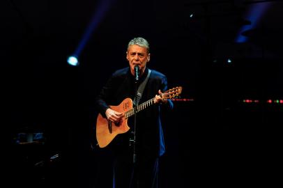 PORTO ALEGRE, RS, BRASIL, 17/08/2018 - Show do Chico Buarque que ocorre no Auditório Auraújo Vianna.(FOTOGRAFO: CARLOS MACEDO / AGENCIA RBS)<!-- NICAID(13698830) -->