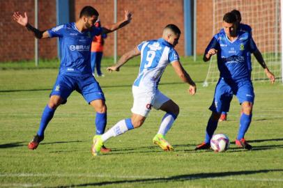 Esportivo e Santo André se enfrentam no Estádio Montanha dos Vinhedos, em Bento Gonçalves, pelo primeira partida da segunda fase da Série D do Brasileiro.<!-- NICAID(14887300) -->