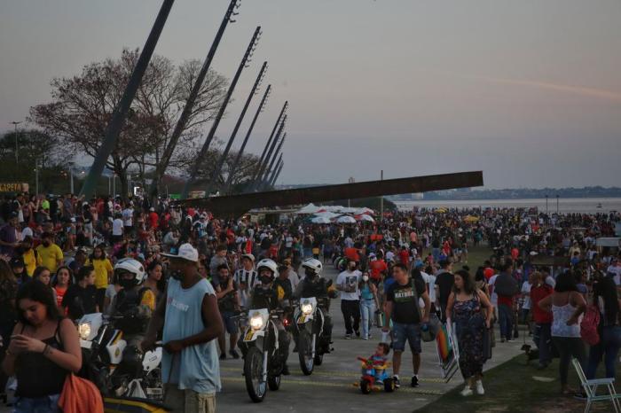 Orla Do Guaiba Registra Grande Movimento Neste Domingo Em Porto Alegre Gzh