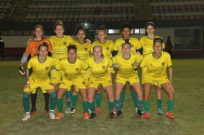 Brasil-Fa entra buscando o tricampeonato do interior no gauchao feminino 2021<!-- NICAID(14891495) -->