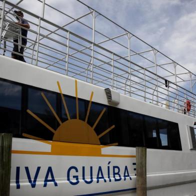 PORTO ALEGRE, RS, BRASIL, 16-09-2021: Empresa que opera o transporte de catamarã deve oferecer passeios em barco turístico. (Foto: Mateus Bruxel / Agência RBS)Indexador: Mateus Bruxel<!-- NICAID(14891288) -->