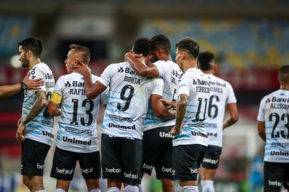 Gremio x FlamengoFUTEBOL/CAMPEONATO BRASILEIRO 2021 /GREMIO X FLAMENGO - ESPORTES - Lance da partida entre Gremio e Flamengo disputada na noite deste domingo no Estadio do Maracana, no Rio de Janeiro, em partida valida pela Campeonato Brasileiro 2021. FOTO: LUCAS UEBEL/GREMIO FBPAEditoria: SPOLocal: Rio de JaneiroIndexador: Lucas UebelSecao: futebolFonte: Gremio.netFotógrafo: Gremio x Flamengo<!-- NICAID(14893694) -->