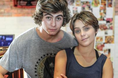 malhação sonhos,  Pedro ( Rafael Vitti )  e Karina ( Isabella Santoni )<!-- NICAID(14722607) -->