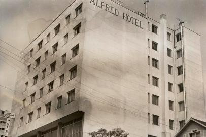 Alfred Hotel, na esquina da Sinimbu com Marechal Floriano.<!-- NICAID(10321991) -->