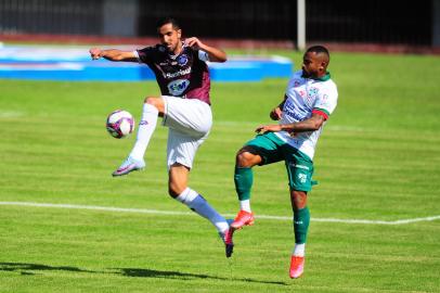 CAXIAS DO SUL, RS, BRASIL, 12/09/2021. Caxias x Portuguesa, jogo válido pela segunda fase da Série D do Campeonato Brasileiro e realizado no estádio Centenário. (Porthus Junior/Agência RBS)<!-- NICAID(14887565) -->