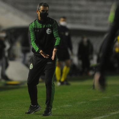 CAXIAS DO SUL, RS, BRASIL, 09/10/2021 - O Juventude enfrenta o América-MG, neste sábado (9), às 21h, pela 25ª rodada do Campeonato Brasileiro Série A. O confronto marca o retorno dos torcedores ao Estádio Alfredo Jaconi, que esgotaram os 2,5 mil check-in disponíveis para os sócios e estarão de volta após 19 meses de pandemia do coronavírus. (Marcelo Casagrande/Agência RBS)<!-- NICAID(14911341) -->