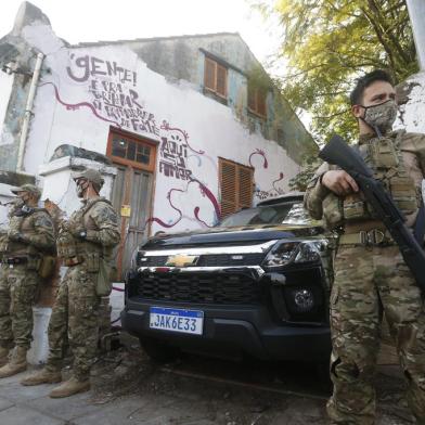 PORTO ALEGRE, RS, BRASIL - 13.10.2021 - Desocupação na Azenha. (Foto: Lauro Alves/Agencia RBS)<!-- NICAID(14913602) -->