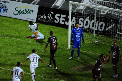 NATAL, RN, BRASIL, 17/10/2021.ABC x Caxias, jogo da volta das quartas de final da série D do Campeonato Brasileiro, realizado no estádio  Maria Lamas Farache, Frasqueirão, em Natatl-RN. Jogo que vale vaga para série C. (Porthus Junior/Agência RBS)<!-- NICAID(14917619) -->