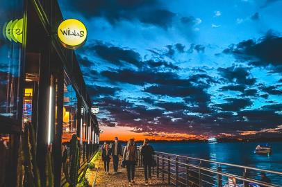 bar, drink, cais embarcadero, porto alegre, guaiba, orla, destemperados<!-- NICAID(14914271) -->