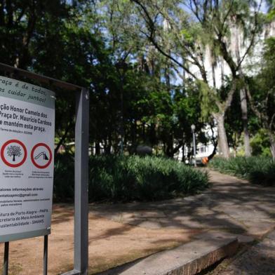 PORTO ALEGRE, RS, Brasil, 18-01-2021: Praça Dr. Maurício Cardoso, no bairro Moinhos de Vento. Praças e áreas verdes que foram adotadas por pessoas ou empresas e que estão sendo bem cuidadas. Foto Mateus Bruxel / Agência RBSIndexador: Mateus Bruxel<!-- NICAID(14918080) -->