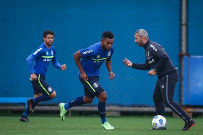 futebol , Grêmio , Miguel Borja, Reverson Pimentel<!-- NICAID(14923289) -->