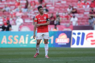 PORTO ALEGRE, RS, BRASIL. 24/10/2021. Internacional recebe o Corinthians, pelo Campeonato Brasileiro, no Beira-Rio. (Foto: Marco Favero/Agência RBS)<!-- NICAID(14923657) -->