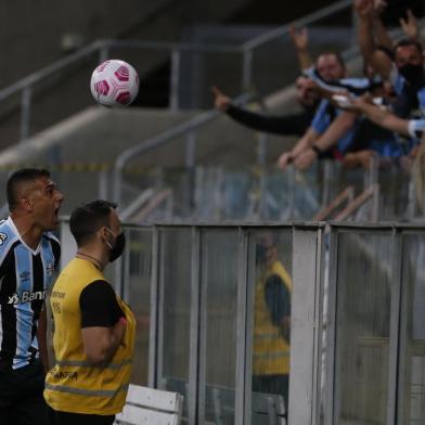 PORTO ALEGRE, RS, BRASIL - 17.10.2021 - O Grêmio recebe o Juventude na Arena, em jogo válido pela 27ª rodada do Brasileirão. (Foto: Lauro Alves/Agencia RBS)<!-- NICAID(14917625) -->