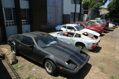 PORTO ALEGRE, RS, BRASIL - 29.10.2021 - Coleção de Miuras. Entrevista com Genuino Pesente, dono de uma coleção de seis carros Miura que estão estacionados no pátio da empresa dele. (Foto: Ronaldo Bernardi/Agencia RBS)<!-- NICAID(14928123) -->