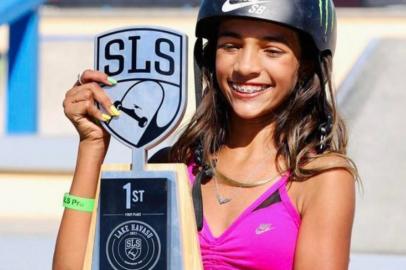 Rayssa Leal supera campeã olímpica e conquista nova etapa do Mundial de Skate<!-- NICAID(14929153) -->