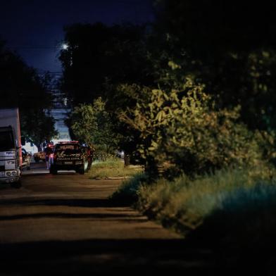 PORTO ALEGRE, RS, BRASIL - 01.11.2021 - Policial é morto a tiros na Avenida 21 de Abril, bairro Sarandi, zona norte da Capital. (Foto: Anselmo Cunha/Agencia RBS)<!-- NICAID(14930381) -->