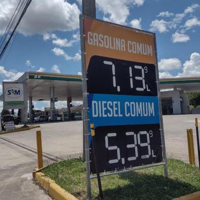 Gasolina chega a R$ 7,13 em Caxias em 2/11/21<!-- NICAID(14930754) -->