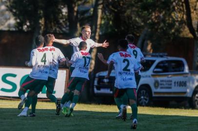 Brasil-Fa venceu o Guarany de Bagé nas quartas de final da Divisão de Acesso, nas Castanheiras<!-- NICAID(14923681) -->