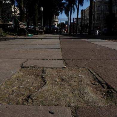 CAXIAS DO SUL, RS, BRASIL (22/10/2021)Marco zero da construção da cidade, a rosa dos ventos foi substraida em 2018.(Antonio Valiente/Agência RBS)<!-- NICAID(14922431) -->