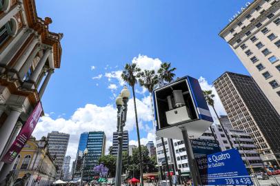 Modelo de estrutura e antena foi apresentado em frente ao Paço Municipal de Porto Alegre.<!-- NICAID(14936222) -->