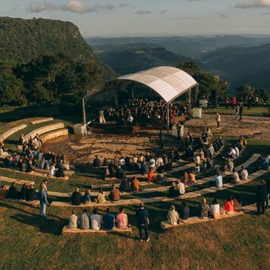 Primeira parte do Laje de Pedra abre no dia 12<!-- NICAID(14937348) -->