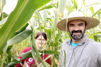 Guia da Pós-graduação. Na foto, Luciano Pessoa de Almeida, 45 anos e Silvia Mara Zanela Almeida, 48 anos.  Foto:  Arquivo Pessoal  / Arquivo Pessoal<!-- NICAID(14937379) -->