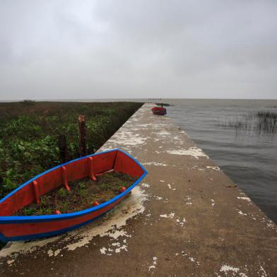 SÃO LORENÇO DO SUL, RS, BRASIL, 06/11/2021- Matéria Especial sobre a situação das praias do Litoral Sul do Estado. Nas imagens São Lourenço do Sul. Foto: Jefferson Botega / Agencia RBSIndexador: Jeff Botega<!-- NICAID(14934286) -->