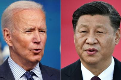 (FILES) In this file photo taken on June 08, 2021 (COMBO) this combination of file pictures shows US President Joe Biden (L) speaking at the Eisenhower Executive Office Building in Washington, DC on June 2, 2021; and Chinese President Xi Jinping speaking on arrival at Macaus international airport on December 18, 2019. - US President Joe Biden is expected to hold a hotly awaited virtual summit with his Chinese counterpart Xi Jinping on November 15, 2021, US media reported, as tensions mount over Taiwan, human rights and trade. (Photo by MANDEL NGAN and Anthony WALLACE / AFP)<!-- NICAID(14939129) -->