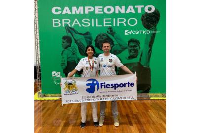 maria eduarda machado stumpf, da actkd/ucs, ja se prepara para a competição na Turquia<!-- NICAID(14939863) -->