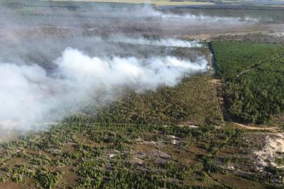 Incêndio em Mostardas<!-- NICAID(14940654) -->