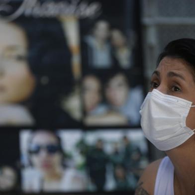 SANTA MARIA, RS , BRASIL -  08/11/2021 -Testemunhas e vítimas falam dos acontecimentos. Carina Corrêa, mãe da vitima Thanise Corrêa. (FOTOS: LAURO ALVES/AGÊNCIA RBS)<!-- NICAID(14941166) -->