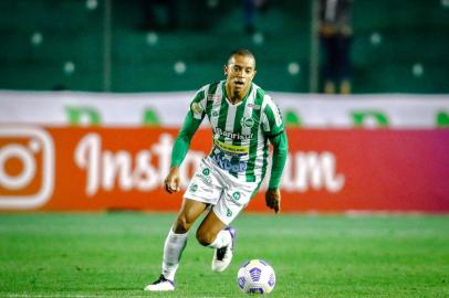 William Matheus, lateral-esquerdo do Juventude<!-- NICAID(14942494) -->