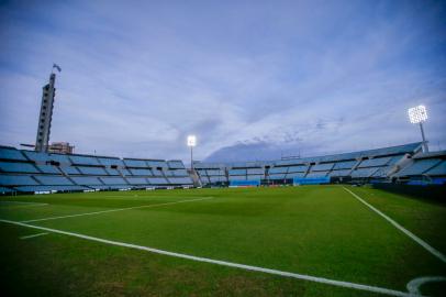 Picture of the empty Centenario Stadium in Montevideo taken on June 3, 2021 before the South American qualification football match for the FIFA World Cup Qatar 2022 between Uruguay and Paraguay. (Photo by MARIANA GREIF / POOL / AFP)Editoria: SPOLocal: MontevideoIndexador: MARIANA GREIFSecao: soccerFonte: POOLFotógrafo: STR<!-- NICAID(14924413) -->