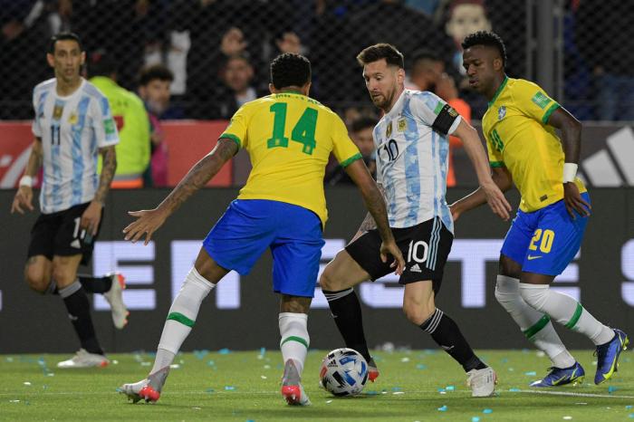 Brasil e Argentina empatam sem gols em jogo muito disputado