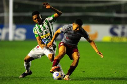 CAXIAS DO SUL, RS, BRASIL, 17/11/2021. Juventude x Fluminense, jogo válido pela 33ª rodada da série A do Campeonato Brasileiro e realizado no estádio Alfredo Jaconi. (Porthus Junior/Agência RBS)<!-- NICAID(14943894) -->